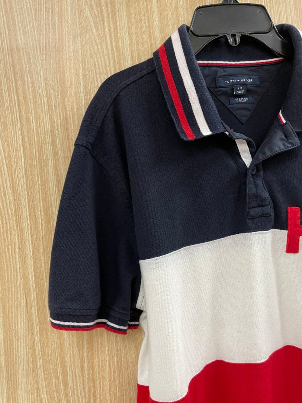Men's Tommy Hilfiger Navy Colorblock Logo Polo Shirt Size Large - Picture 2 of 8